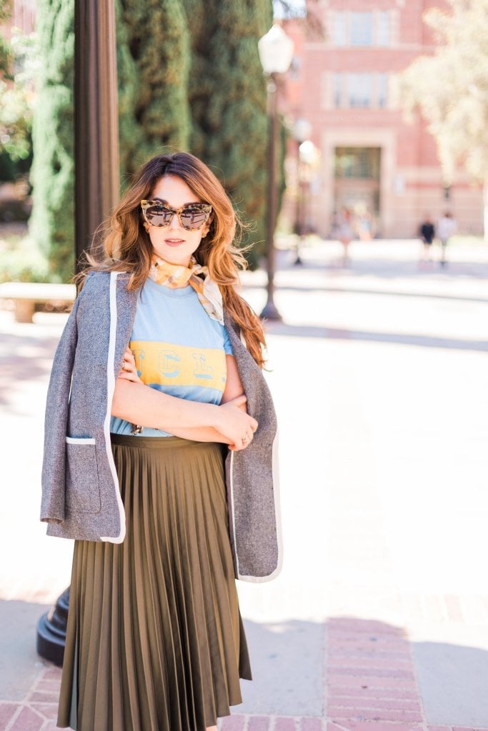 Grey Blazer with Olive Green Pleated Skirt Grey Blazer with Olive Green Pleated Skirt — Trendy School Outfits