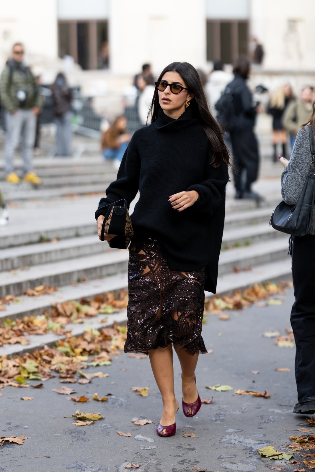 Sequin Lace Midi Skirt With Turtleneck Sweater Sequin Lace Midi Skirt With Turtleneck Sweater — Trendy Sequin Outfits
