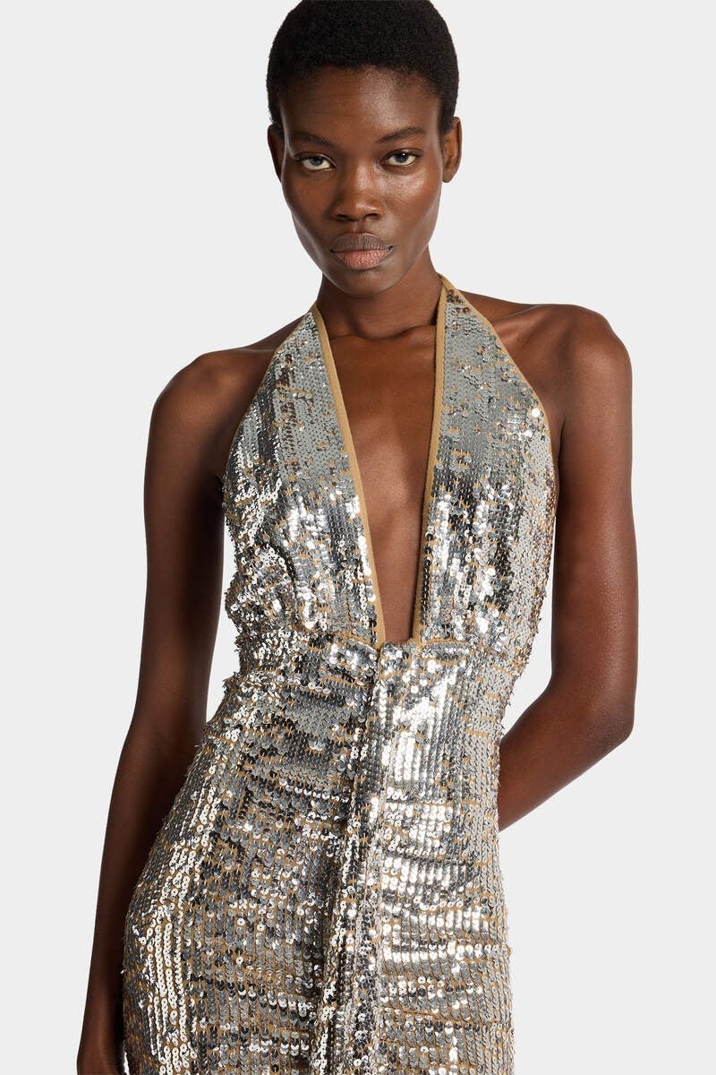 Silver Gold Sequin Halter Dress With Plunging Neckline Silver Gold Sequin Halter Dress With Plunging Neckline — Trendy Sequin Outfits