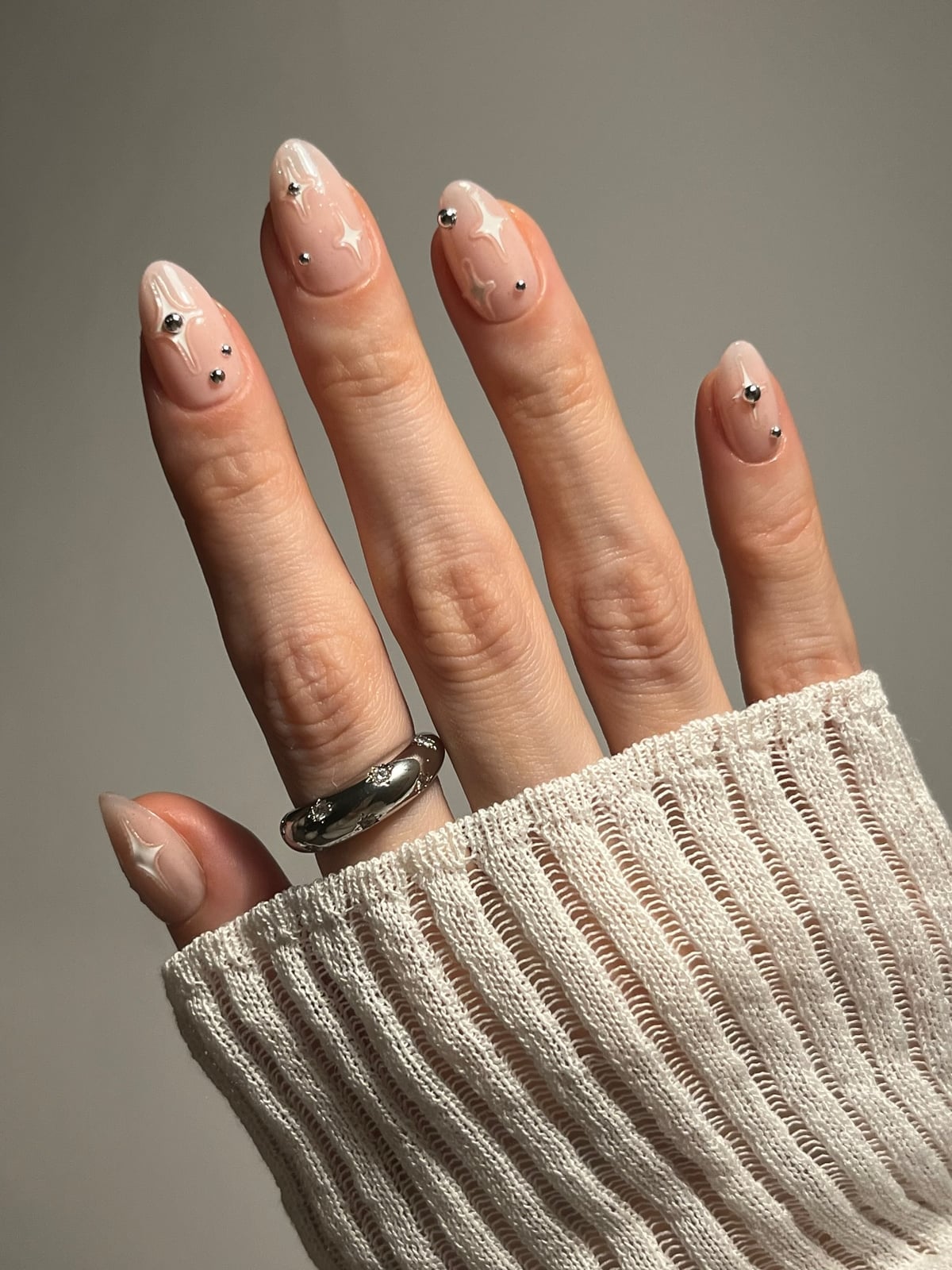 Nude Starburst White Line Silver Bead Short Almond Nails — Trendy Short Almond Nails
