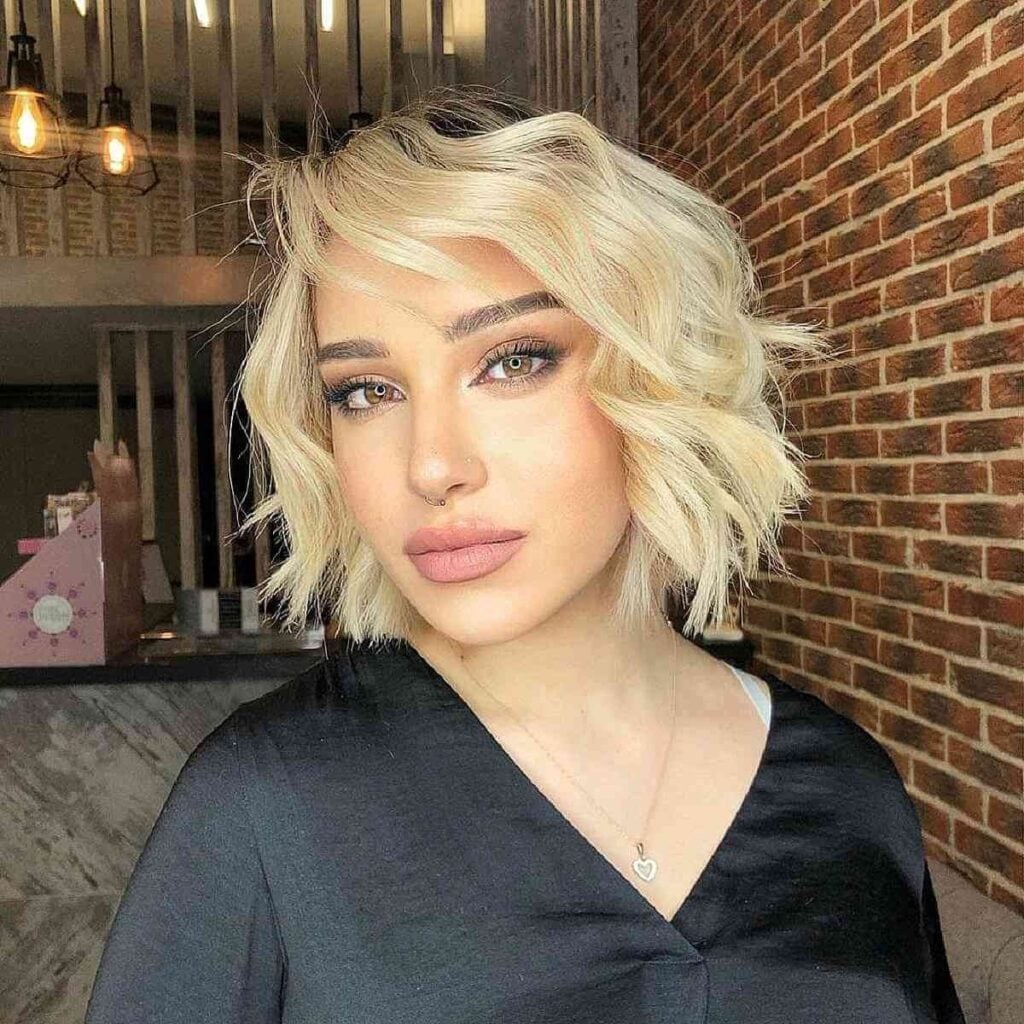 Ash Blonde Bob Textured Curtain Bangs — Trendy Short Bob