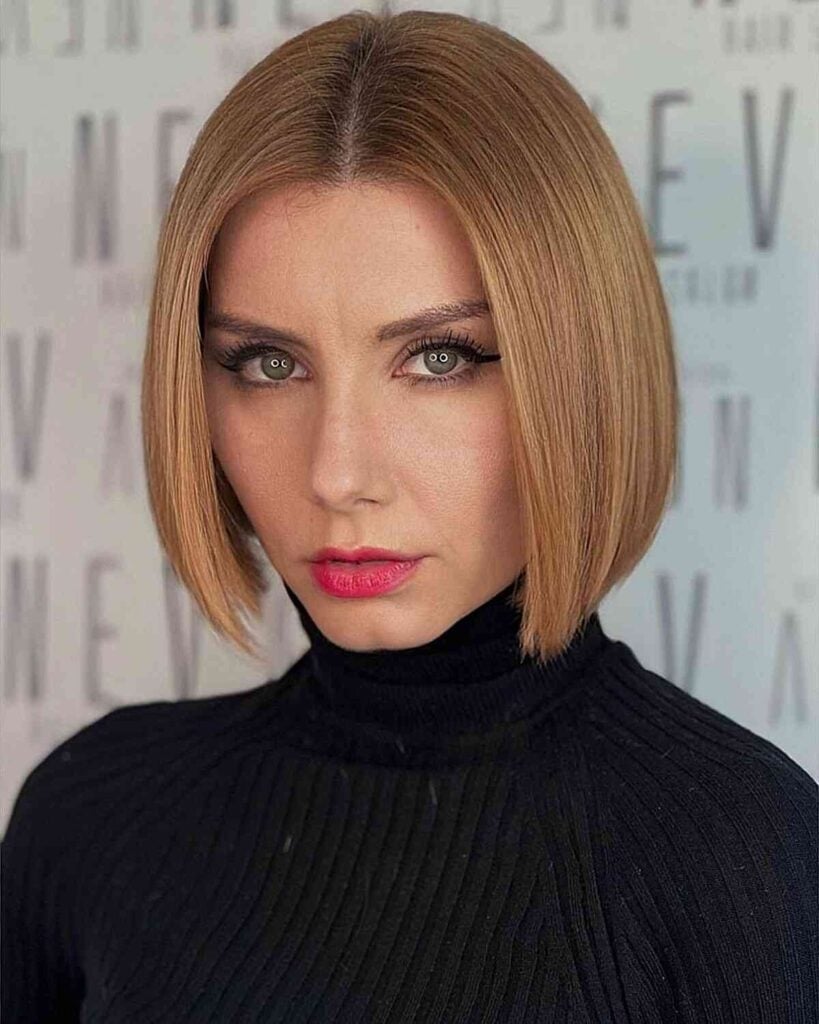 Golden Blonde Bob With Blunt Ends — Trendy Short Bob