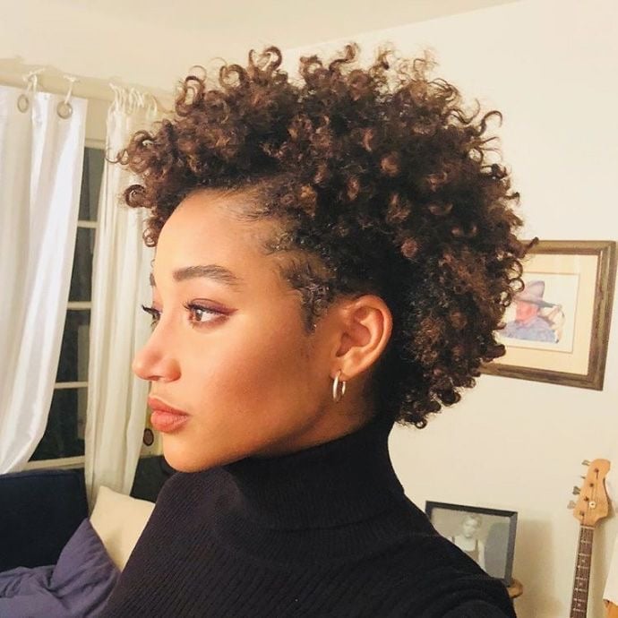 Collarbone Layers With Defined Curls Collarbone Layers With Defined Curls — Trendy Short Natural Hairstyles