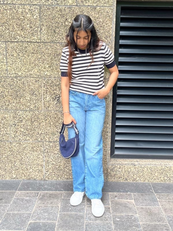 Navy Half-Moon Bag With Striped Knit Top Navy Half-Moon Bag With Striped Knit Top — Trendy Shoulder Bag Outfits