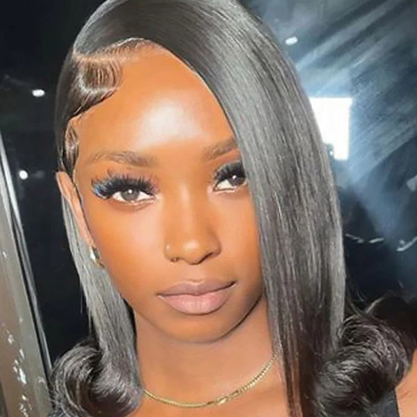 Collarbone Black Bob With Flipped Ends and Baby, Office-Safe Version Collarbone Black Bob With Flipped Ends and Baby, Office-Safe Version — Trendy Side Part Wig