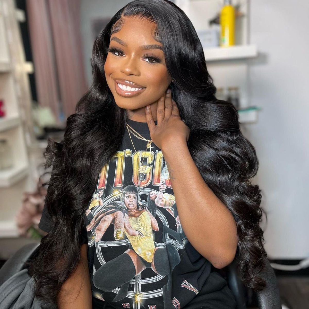 Mid-Back Wavy Dark Brown With Subtle Highlights Mid-Back Wavy Dark Brown With Subtle Highlights — Trendy Side Part Wig