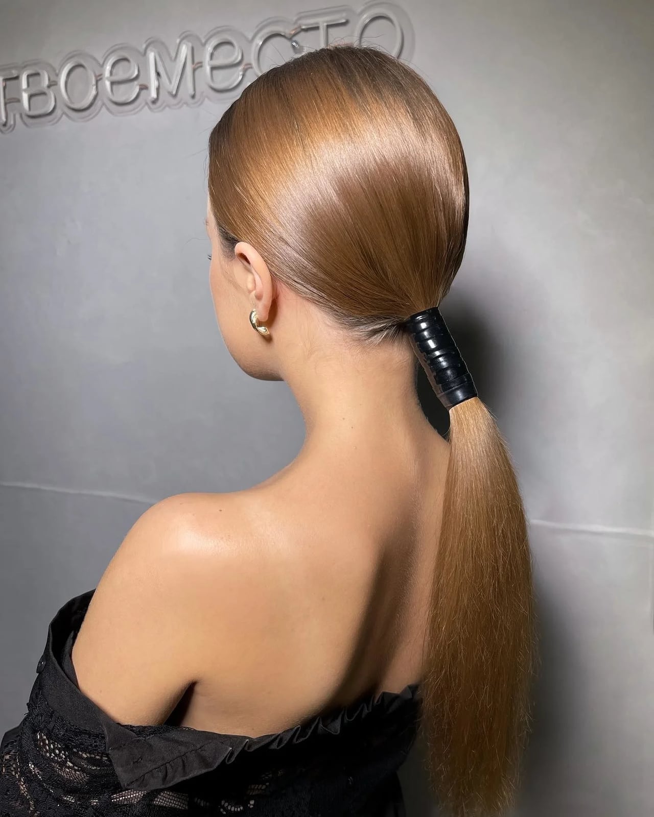 Brown Ponytail With Sleek Wrap Detail — Trendy Sleek Ponytail
