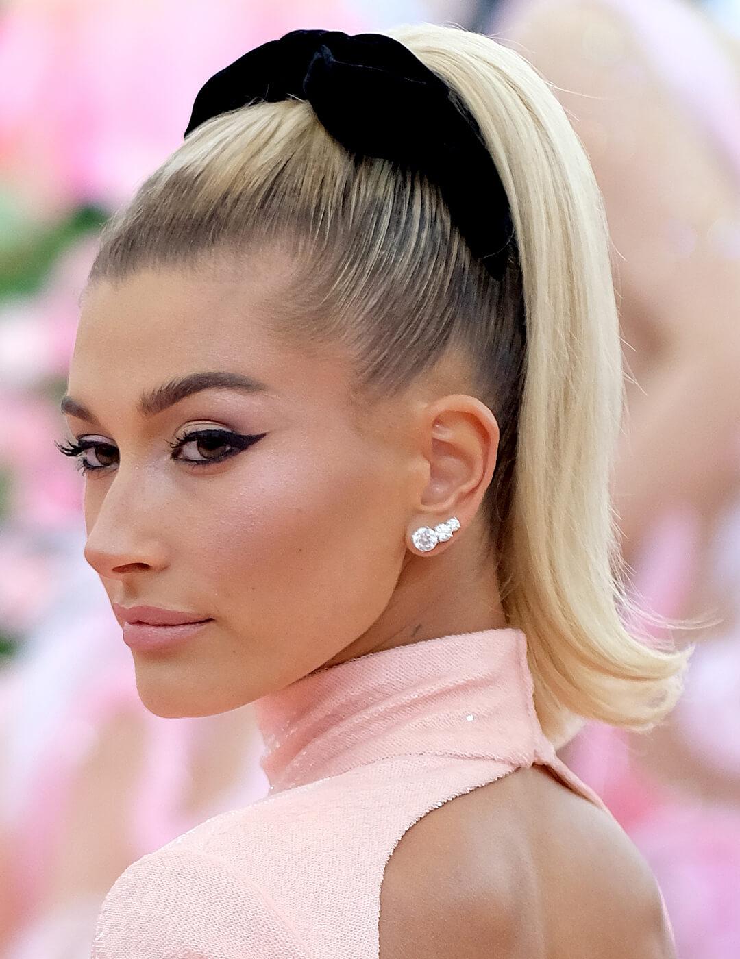 Ash Blonde High Ponytail With Velvet Headband — Trendy Sleek Ponytail