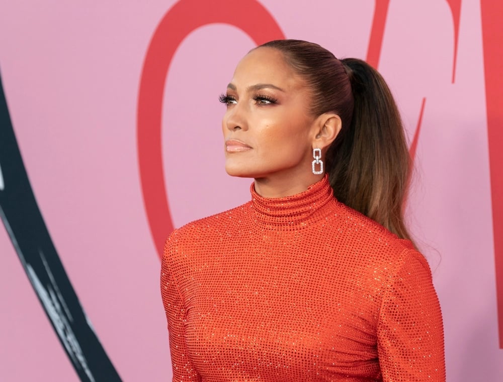 Medium Brown Voluminous Sleek Ponytail — Trendy Sleek Ponytail