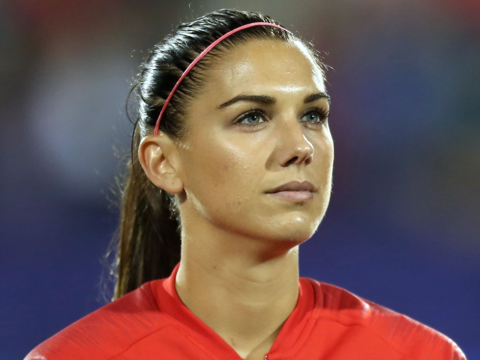 Shoulder Length Dark Ponytail With Headband — Trendy Soccer Hair