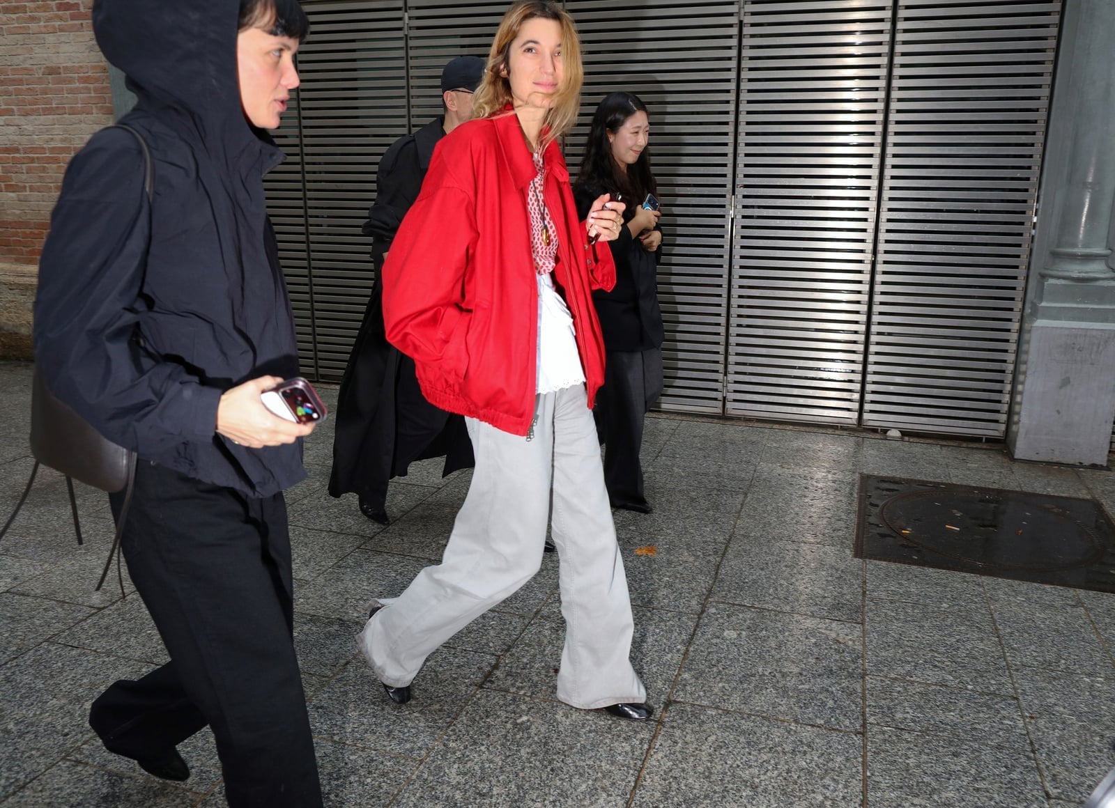 Windbreaker With Wide-Leg Trousers — Trendy Sporty Outfits