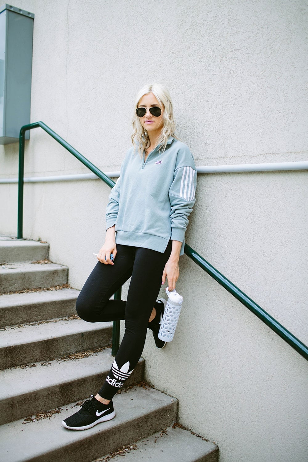 Quarter-Zip With Leggings And Logo — Trendy Sporty Outfits