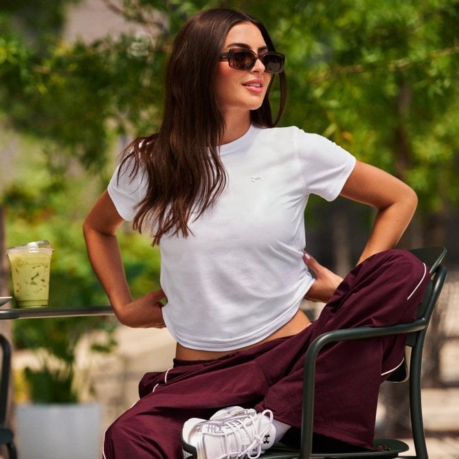 Cropped T-shirt With Track Pants — Trendy Sporty Outfits