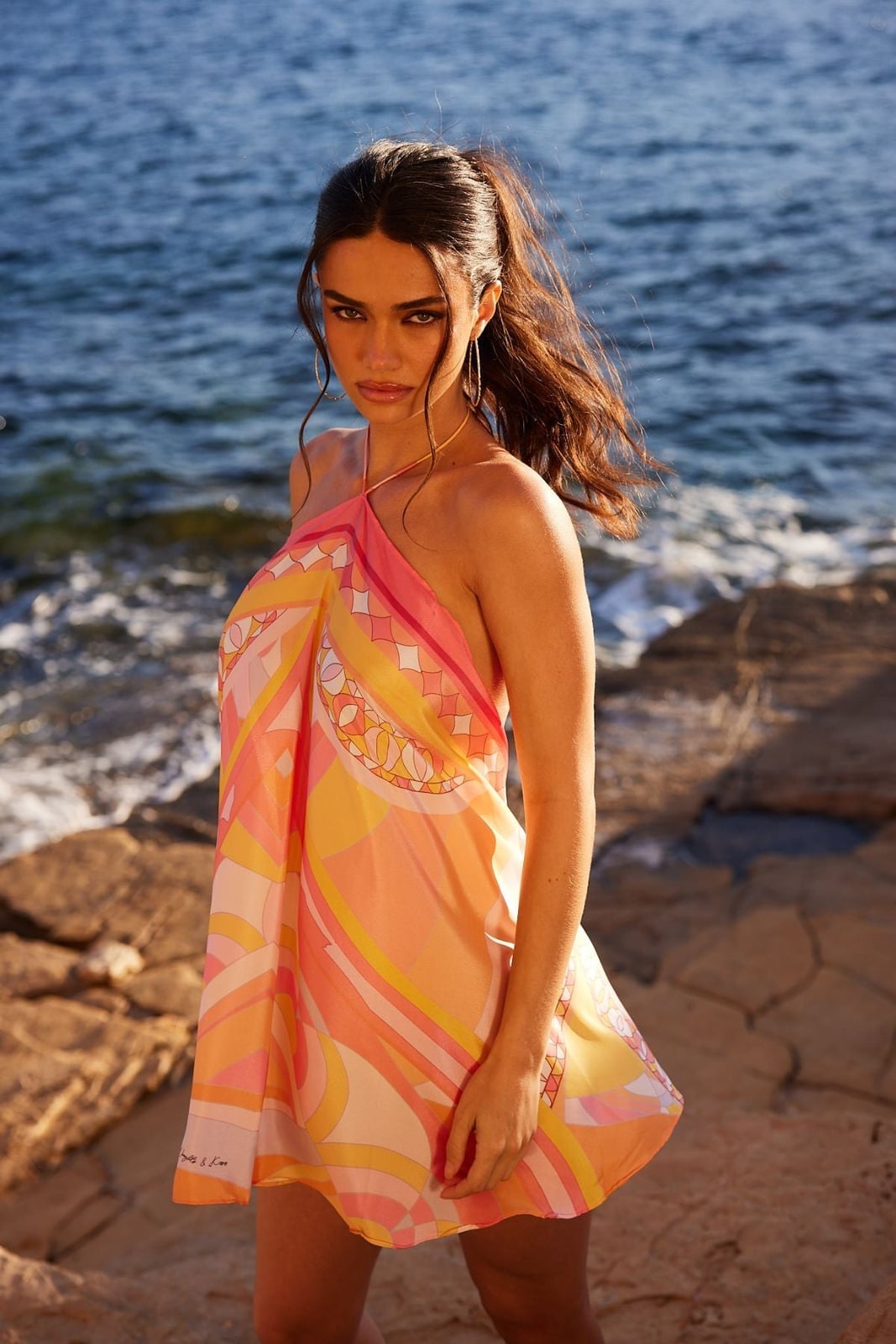 Geometric Print Halter Mini Dress for Beach — Trendy Sunset Outfit