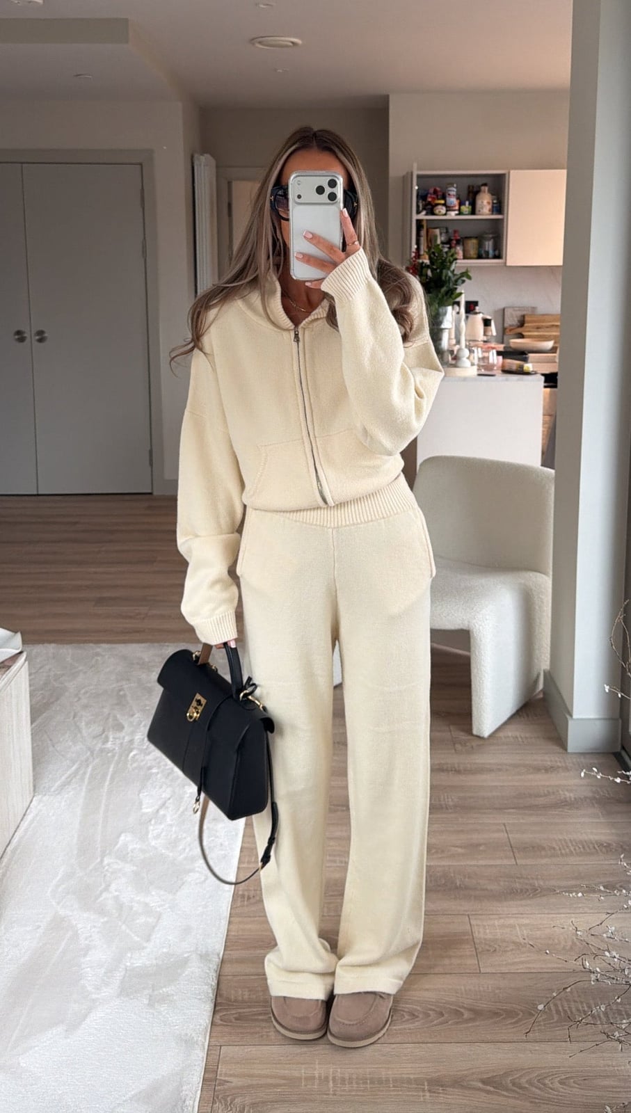 Matching Knit Tracksuit for Relaxed Elegance Matching Knit Tracksuit for Relaxed Elegance — Trendy Sweatpants Outfits