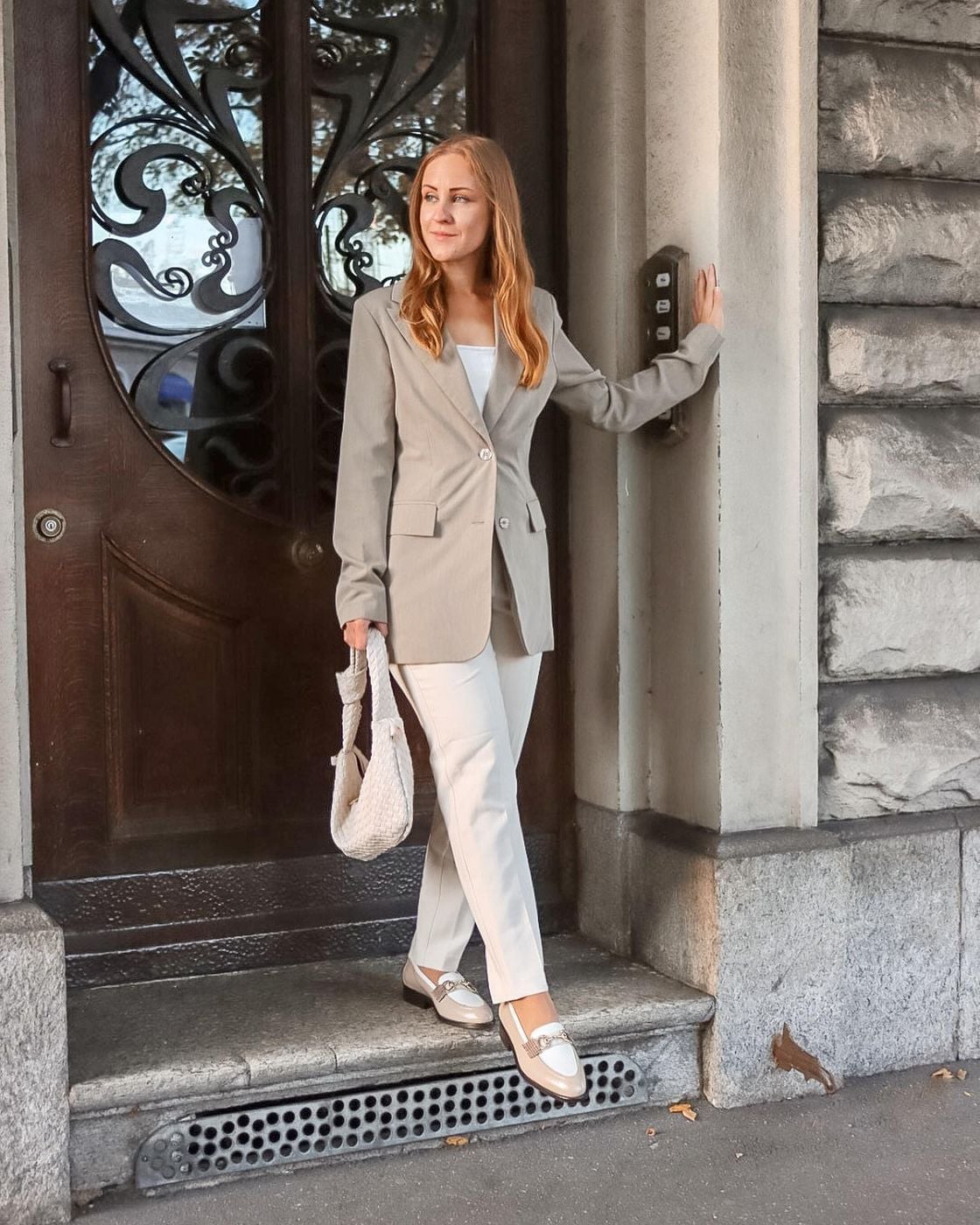 Oversized Beige Blazer with Cream Trousers and Loafers Oversized Beige Blazer with Cream Trousers and Loafers — Trendy Teacher Outfits Elementary