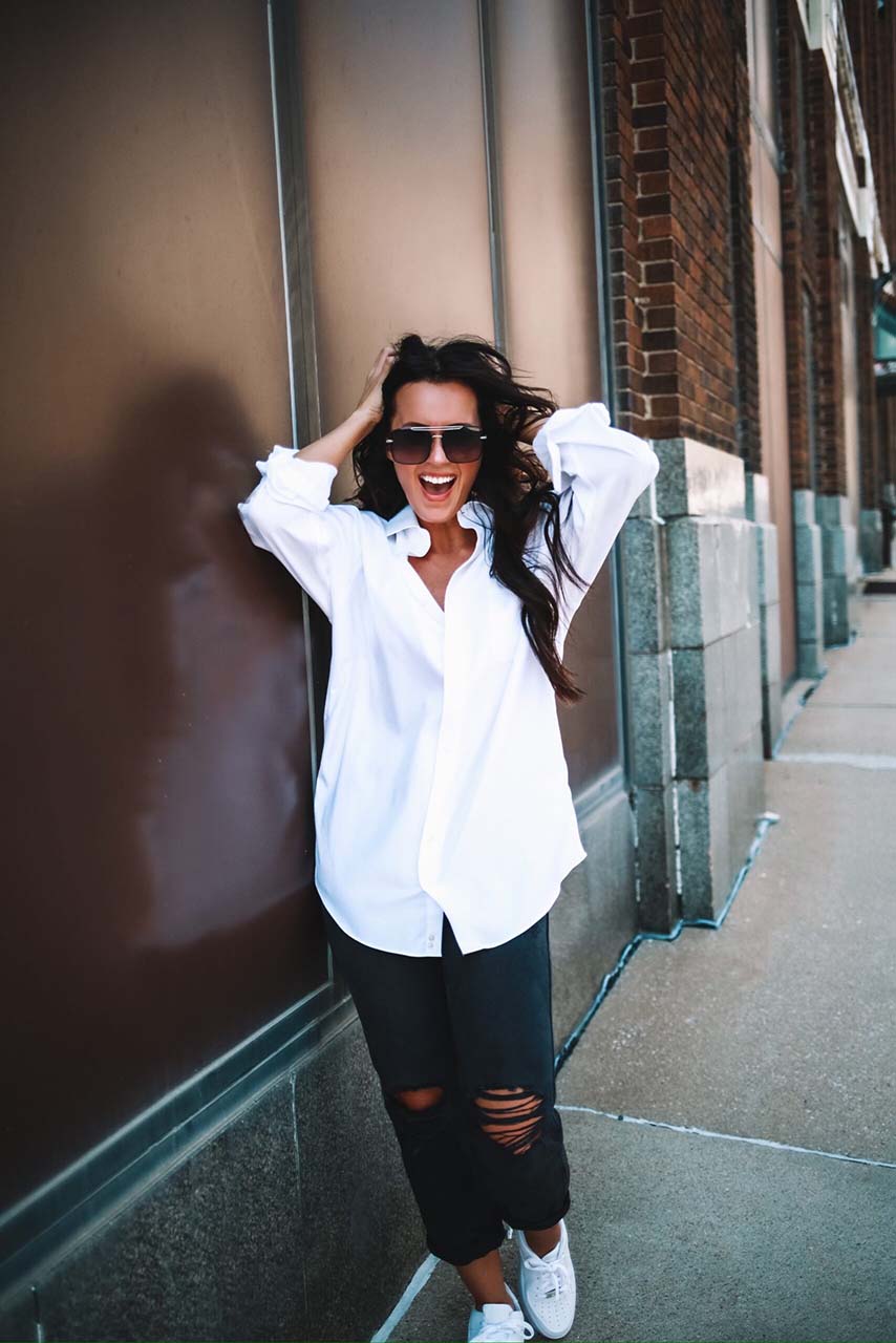Oversized White Shirt With Grey Pants And White Sneakers — Trendy White Shirt Outfits