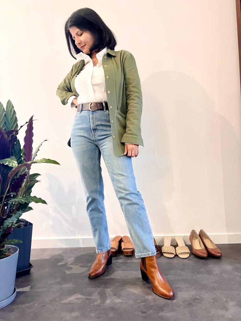 White Shirt Under Olive Green Jacket With Light Blue Jeans — Trendy White Shirt Outfits