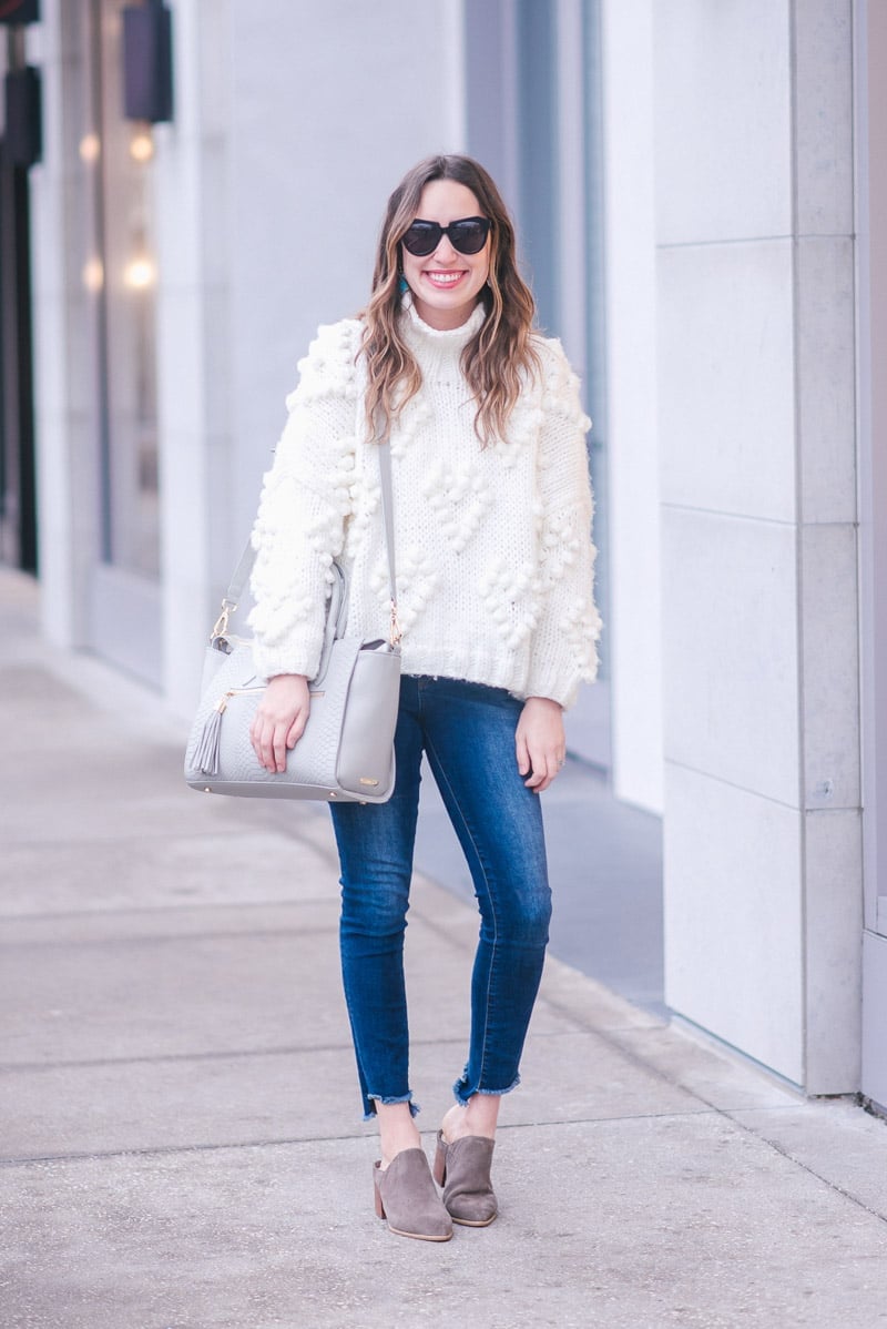 White Textured Turtleneck Sweater with Skinny Jeans — Trendy White Sweater Outfit