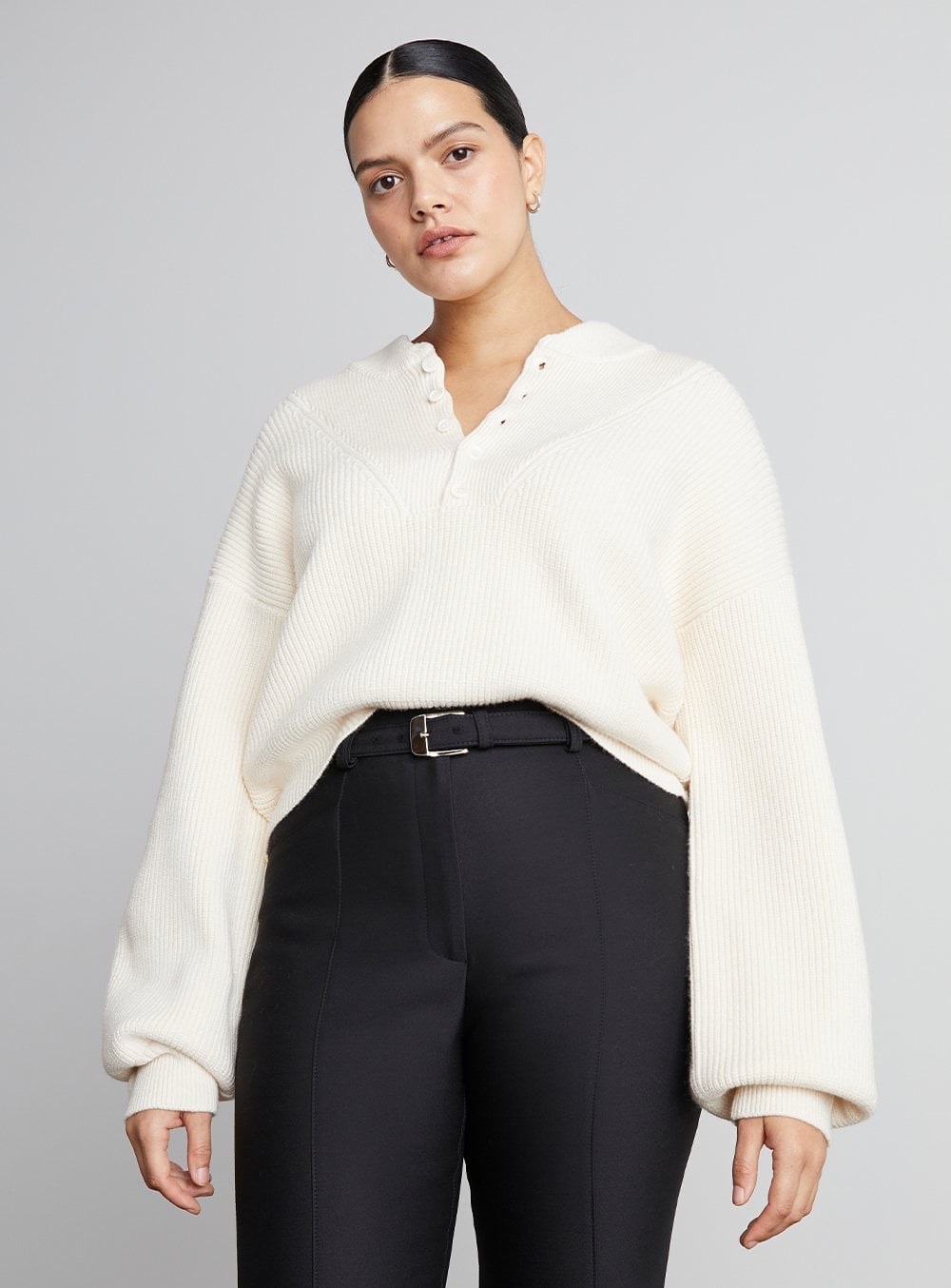 Cream Oversized Ribbed Knit Sweater With Silver Belt Buckle — Trendy White Sweater Outfit