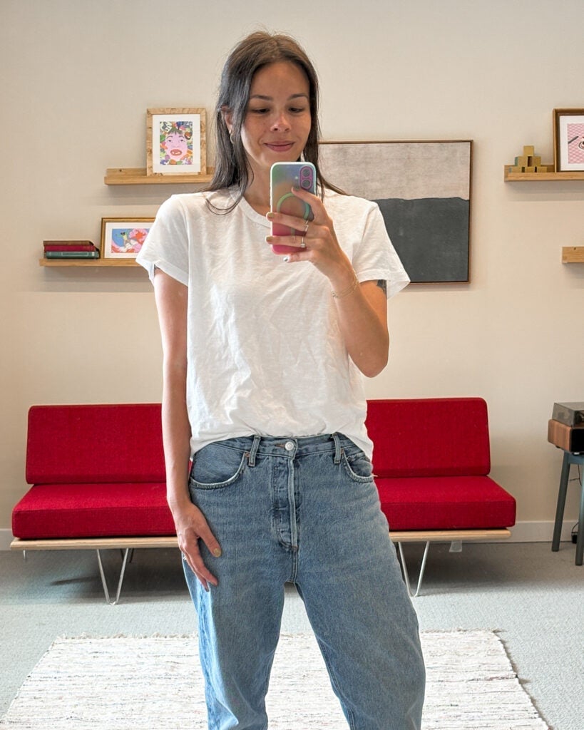 Basic White Tee And Blue Jeans Selfie Basic White Tee And Blue Jeans Selfie — Trendy White Tee Outfits