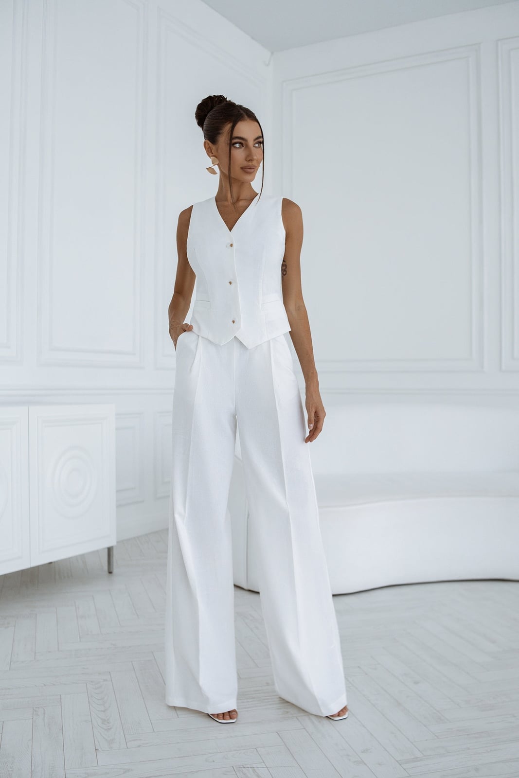 Monochromatic White Linen Blend Vest and Trousers Monochromatic White Linen Blend Vest and Trousers — Trendy White Vest Outfit
