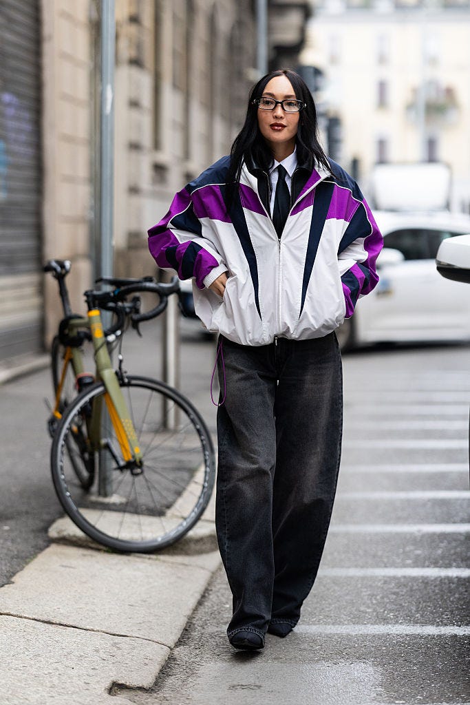 Color-Blocked Bomber Windbreaker With Denim Color-Blocked Bomber Windbreaker With Denim — Trendy Windbreaker Outfits