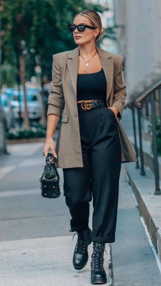 Khaki Oversized Blazer with Black Trousers Khaki Oversized Blazer with Black Trousers — Trendy Work Outfits Women Office