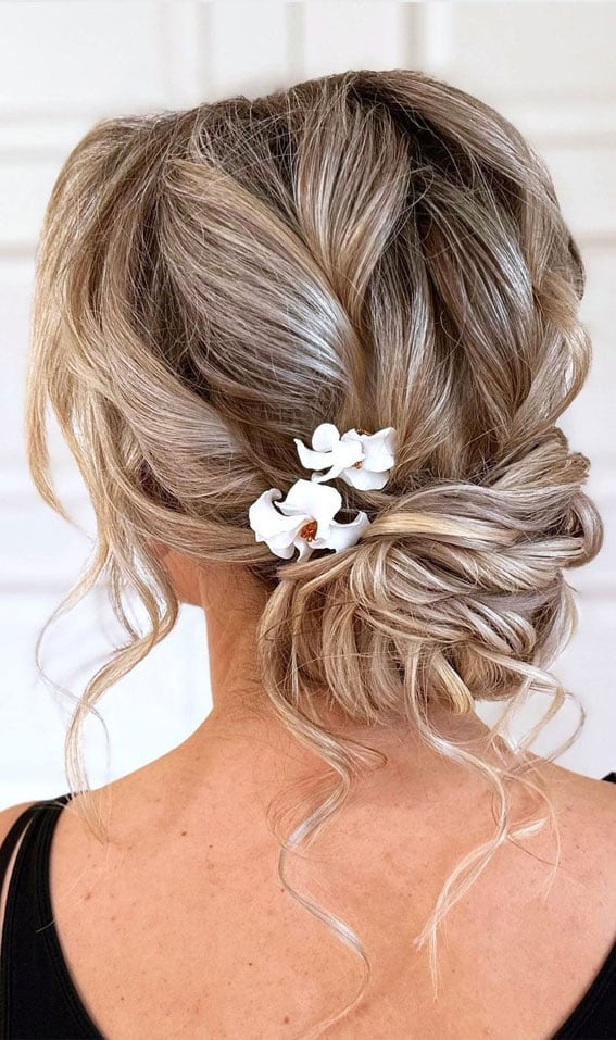 Ash Blonde Messy Low Bun With Floral Pins Ash Blonde Messy Low Bun With Floral Pins — Wedding Bun Ideas