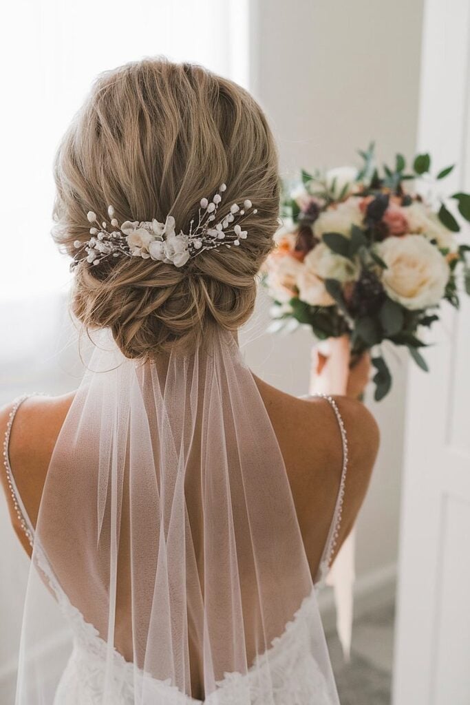 Blonde Textured Updo Bun With Bridal Veil Blonde Textured Updo Bun With Bridal Veil — Wedding Bun Ideas